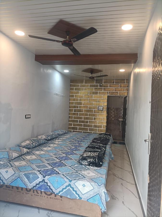 Shri Gamya Guest House 우자인 외부 사진