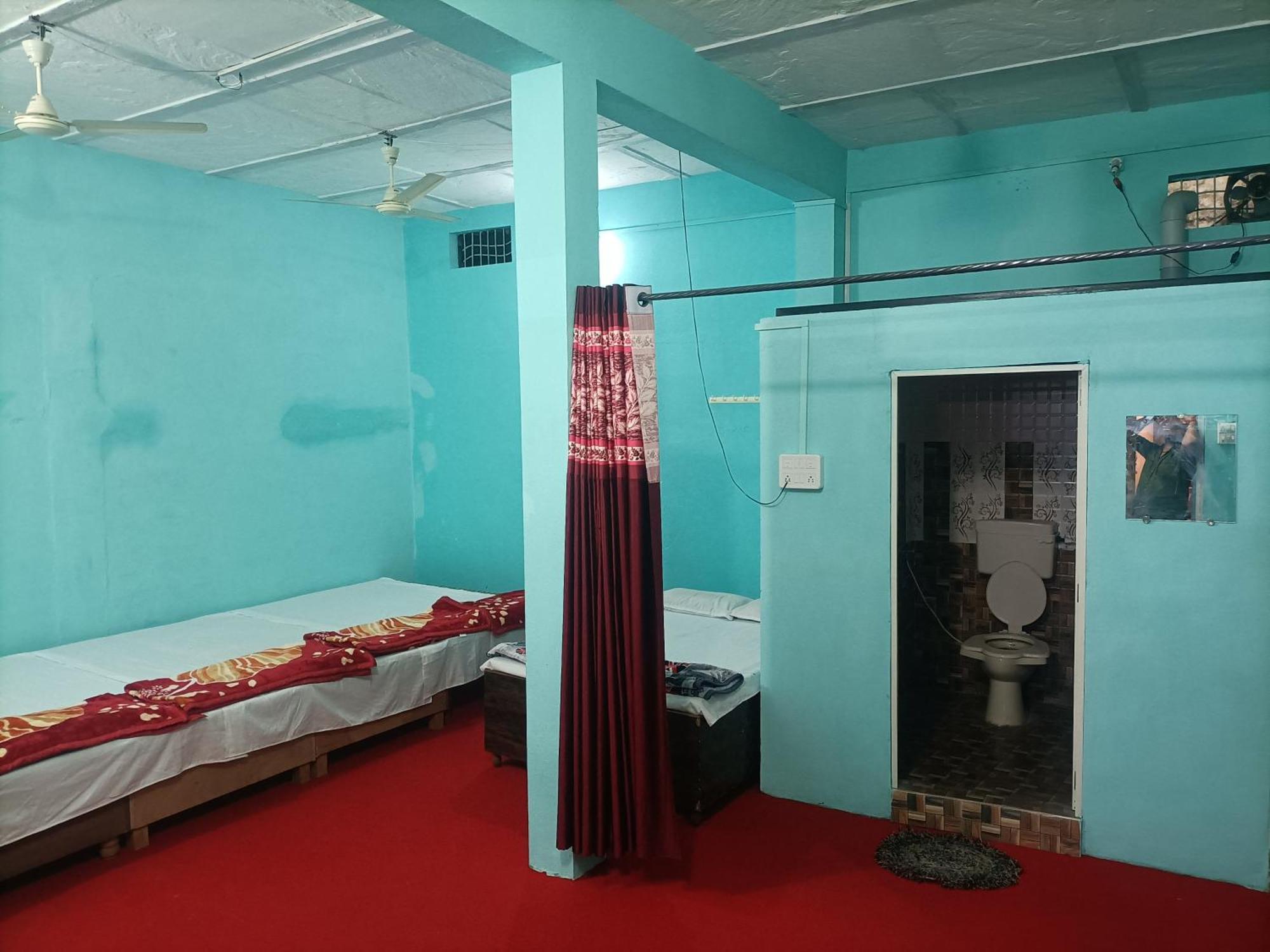 Shri Gamya Guest House 우자인 외부 사진